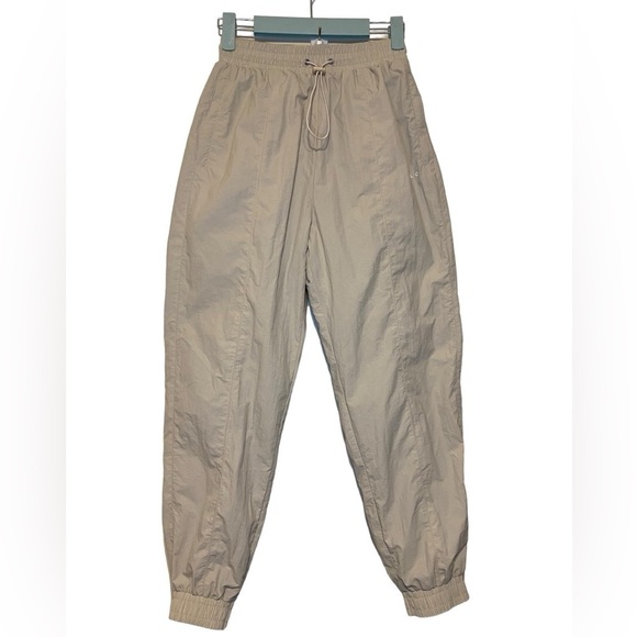 Wilo the Label Khaki Parachute Jogger Pants Women’s Size XS - Picture 1 of 12